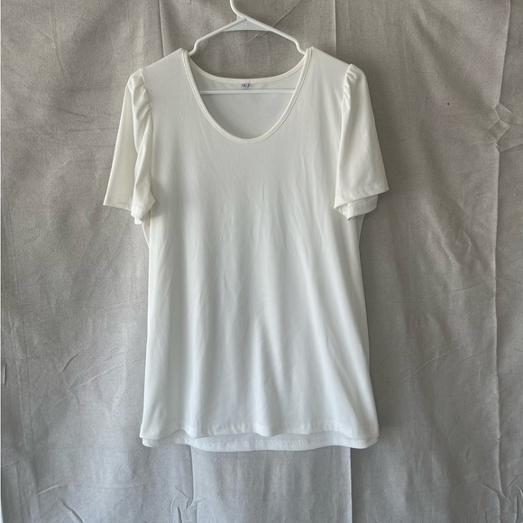 Elegant White Women's Top - Picture 2 of 5